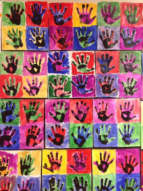 All the classes learned about Pop Art featuring artists Andy Warhol, Claes Oldenburg, Roy Litchenstein and Keith Haring who was inspired by them. 1st grade did their own version of Andy Warhol&#821… Roy Litchenstein, Snöflingor I Papper, Pop Art Inspiration, Andy Warhol Artwork, Warhol Paintings, Class Art Projects, Andy Warhol Pop Art, Pop Art For Kids, Andy Warhol Art