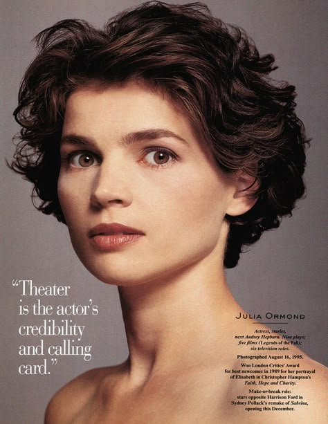 Julia Ormond Julia Ormond, Short Curly Hairstyles For Women, Curly Haircuts, Short Curly Haircuts, Haircuts For Curly Hair, Short Wavy Hair, Penteado Cabelo Curto, Short Hair With Layers, Curly Hair Cuts