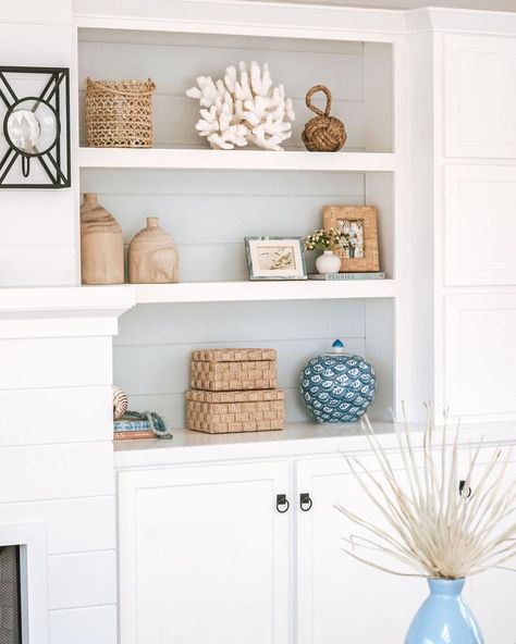 Cailíní Coastal on Instagram: “More scenes from the gorgeous Manhattan Beach, California beach house we got to decorate with Cailíní Coastal! • We added art and loads of…” Shelf Styling, Coastal Homes, Coastal Living, Built Ins, Shelf Decor, Coastal Decor, Furniture Collection, Malta, Vases Decor