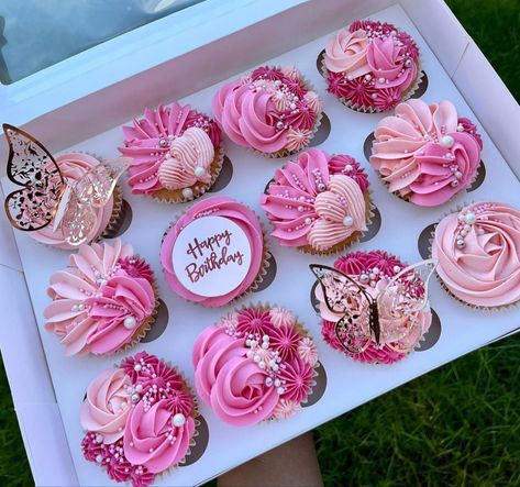 Cupcakes For Women, Cupcake Nozzle, Pink Cupcakes Birthday, Birthday Cupcakes For Women, Hot Pink Cupcakes, Sweet 16 Cupcakes, Barbie Cupcakes, Cupcake Decorating Tips, Mini Torte