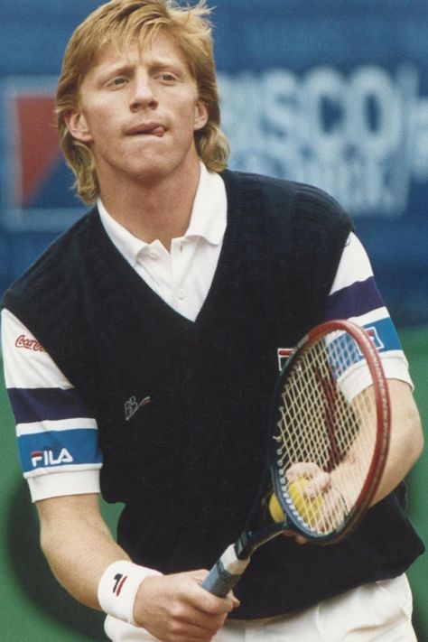 Outfit Tennis, Boris Becker, Tennis Legends, Tennis Outfit, Professional Tennis Players, Tennis Match, Womens Tennis Shoes, Hate Men, Tennis Fashion