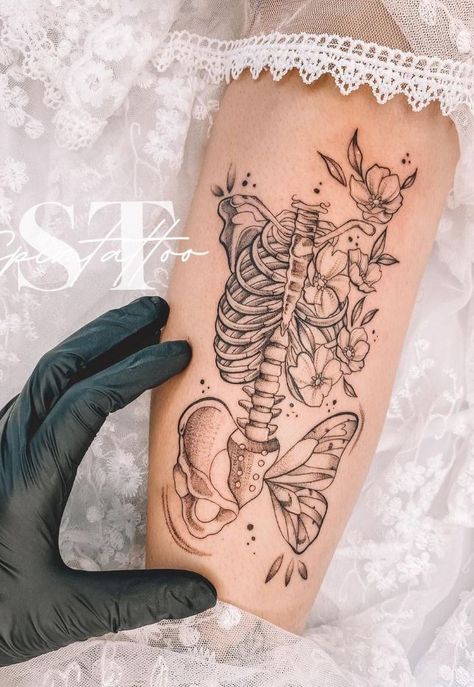 Aesthetic Women Tattoo, Skull Feminine Tattoo, Womens Witchy Tattoos, Doctor Tattoo Ideas Medical, Pretty Skull Tattoos For Women Sleeve, Surgical Tattoo Ideas, Tattoos About Surviving, Feminine Skeleton Tattoo, Girly Ghost Tattoo