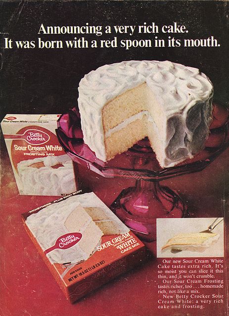 Vintage 1970's Betty Crocker Sour Cream White Cake Betty Crocker Aesthetic, Retro Cookbook, Sour Cream Frosting, Betty Crocker Cake, Rich Cake, Baking Cookbooks, Sour Cream Cake, Retro Food, Vintage Baking