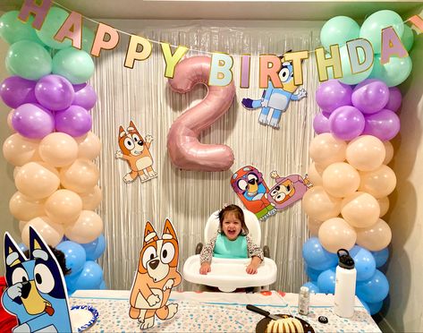 2nd birthday Bluey theme decor. #balloons #garland #birthday #bluey #bingo #decoration #decor #toddler #party Bluey Backdrop For Girl, 2nd Birthday Bluey, Bluey Birthday Theme, Streamer Decorations, Decor Balloons, Garland Birthday, Bluey Bingo, Bluey Birthday, Paper Streamers