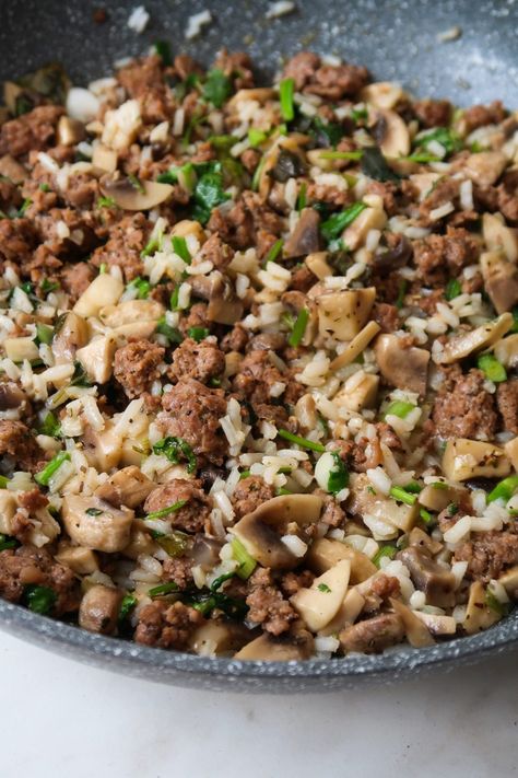 Healthy Ground Beef Rice Skillet - Homemade Mastery Pork And Rice Recipes, Leftover Rice Recipes, Ground Beef Breakfast, Healthy Rice Recipes, Ground Beef And Rice, Ground Beef Rice, Healthy Ground Beef, Beef Rice, Rice Skillet