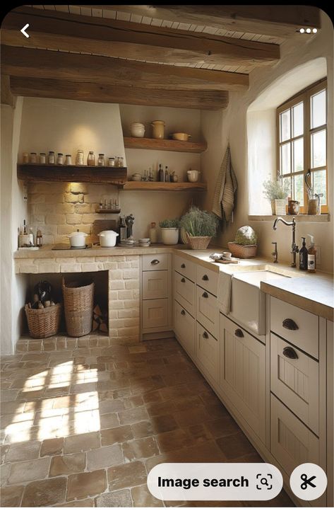 Vintage Cottage Kitchens Farmhouse Style, Old Farmhouse Aesthetic Interior, Cozy Rustic Home Aesthetic, Country Aesthetic Home, European Home Aesthetic, Small Farmhouse Interior, 90s House Aesthetic, Cheap Countertop Ideas, Italian Kitchen Aesthetic