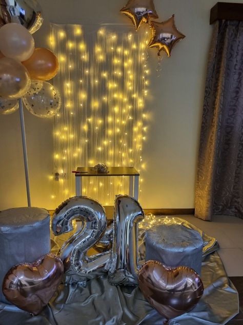 21st Birthday decoration idea 21 Birthday Decorations, 21st Ideas, Birthday Deco, Birthday Vibes, 21st Birthday Decorations, 21 Birthday, Decoration Idea, Birthday Decoration, 21st Birthday