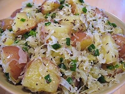 Sauerkraut potato salad - tangy sauerkraut and tender potatoes are a zippy flavour combination that goes well with bratwurst or barbecued pork chops. Barbecued Pork Chops, Raw Sauerkraut, German Potato, German Potatoes, Sauerkraut Recipes, German Potato Salad, Fermented Vegetables, Potatoe Salad Recipe, Corn Salads