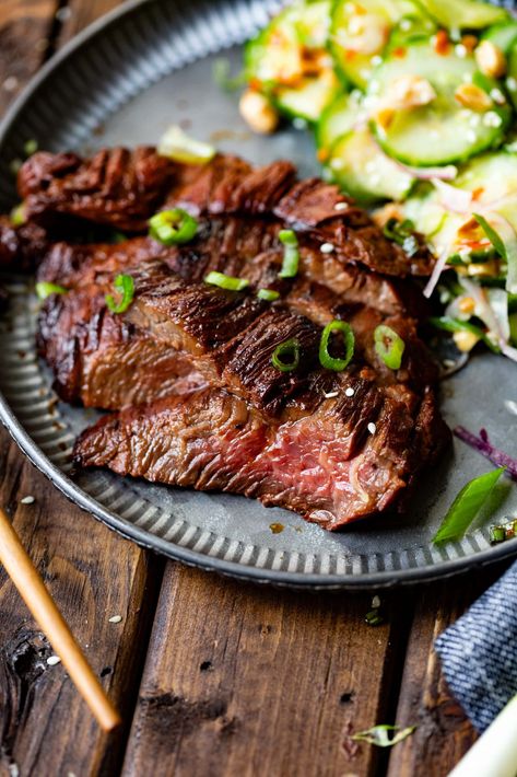 We love our steak fajitas marinade recipe but I couldn't stop thinking about putting an Asian twist on it, and thus, our Asian steak marinade was born! #asiansteakmarinade #steakmarinade #asianflavors Steak Fajitas Marinade, Asian Steak Marinade, Fajitas Marinade, Asian Flank Steak, Asian Steak, Marinade Flank Steak, Asian Marinade, Stomach Rumbling, Skirt Steak Recipes