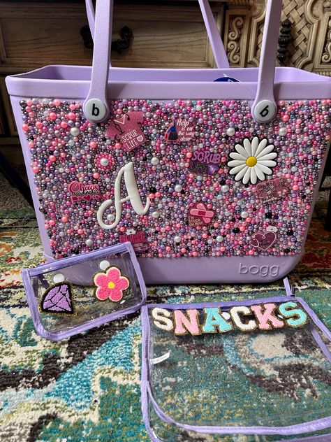 Boggs Bag, Appreciation Gifts Diy, Custom Purses, Bogg Bag, Fancy Bags, Girly Accessories, Barbie Dream, Barbie Dream House, Diy Planner