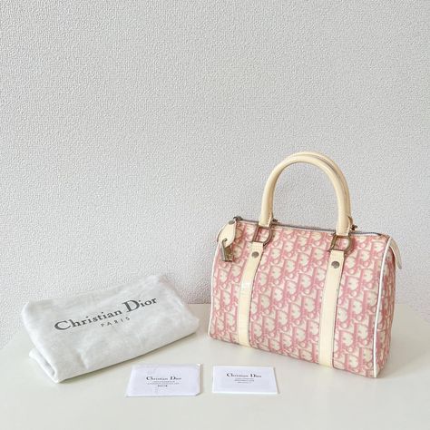 Kokollections on Instagram: “Christian Dior Pink Trotter Boston Bag 25 Price: 35,000 php or 85,000 Yen or 700 USD This bag will surely brighten your every outfit! A…” Pink Dior Travel Bag, Dior Boston Bag, Pink Dior Bag Aesthetic, Y2k Dior Bag, Famous Clothes, Christian Dior Bag Totes Pink, Christian Dior Bag, Dior Pink, Vintage Designer Bags