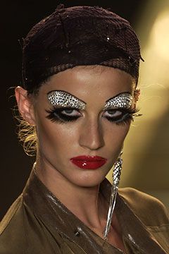 John Galliano for The House of Dior,  Spring/Summer 2003,  Ready-to-Wear Galliano Couture, Christian Dior Makeup, Billy B, Drag Make-up, Avant Garde Makeup, Runway Makeup, Dior Makeup, Kids Makeup, Make Up Looks