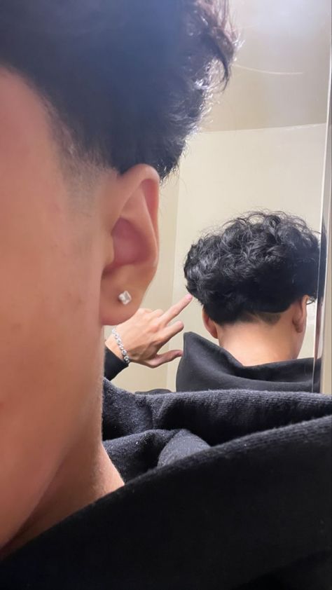 Guys With Piercings Ears, Men’s Peircing Ear, Guy Piercings Aesthetic, Asian Men Ear Piercing, Man Earings Piercings, Mens Ear Piercing Ideas Stud Earrings, Guy With Ear Piercing, Male Earings Piercings, Men Ears Pierced