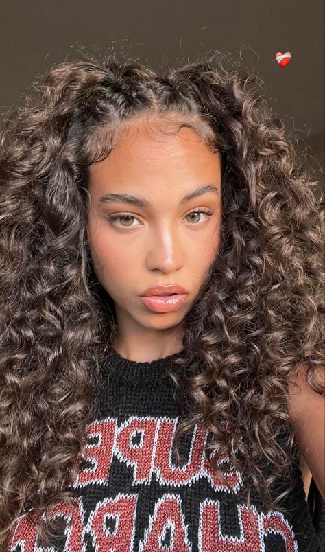 Hair Down Curled Styles, Hair Down Curled, Half Braided Hairstyles, Curly Hair Inspo, Curly Hair Braids, Mixed Curly Hair, Curly Hair Photos, Cute Curly Hairstyles, Curly Hair Styles Easy