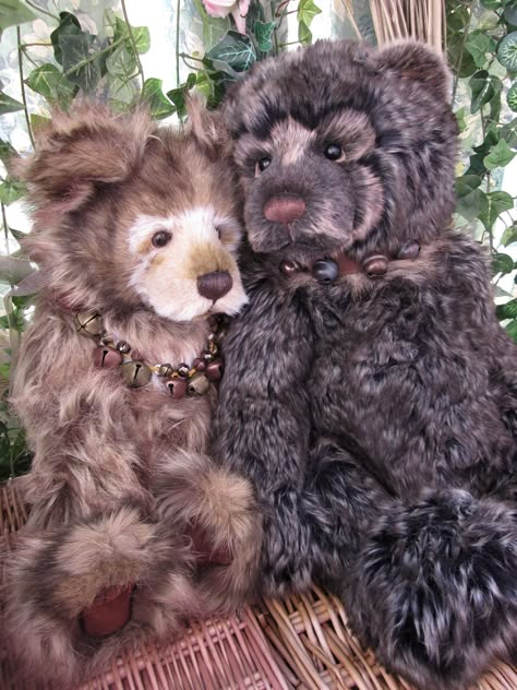 Stuffed Bears Aesthetic, Bear Plush Aesthetic, Grunge Teddy Bear Aesthetic, Charlie Bears Collection, Mack Attack, Creepy Plushies Teddy Bears, Sewing Templates, Charlie Bears, Creature Comforts