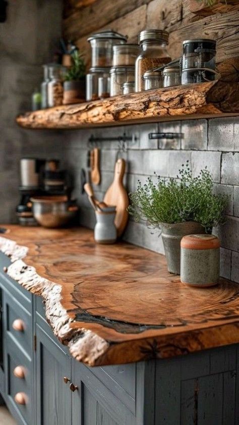 Kuhinja Ideje, Cocina Shabby Chic, Viking Decor, Casa Country, Modern Rustic Decor, Rustic Kitchen Design, Cabin Kitchens, Modern Farmhouse Design, Wood Tones