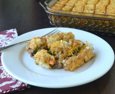 Classic Tater Tot Casserole with No Canned Soup Healthy Tater Tots, Casserole With Ground Beef, Cowboy Casserole, Canned Soup, Tot Casserole, Chicken And Biscuits, Tater Tot Casserole, Beef And Potatoes, Beef Casserole Recipes