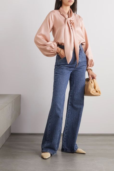 Pink Satin Blouse Outfit, Satin Blouse Outfit Classy, Blouse Outfit Classy, Blouse Street Style, Silk Blouse Outfit, Satin Blouse Outfit, Pink Satin Blouse, Pink Silk Blouse, Max Mara Dress