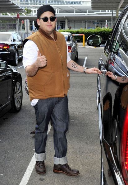 The celebrity Jonah Hill in a Carhartt vest Carhartt Vest Outfit, Quilt Vest, Carhartt Vest, Jonah Hill, Workwear Carhartt, Carhartt Jackets, Carhartt Workwear, Carhartt Jacket, Sports Hero