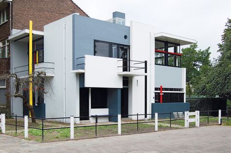 Chapter 23 - De Stijl - Architecture - Schroder House; Utrecht, Netherlands, 1924, By Gerrit Thomas Rietveld Rietveld Schroder House, Schroder House, Movement In Architecture, Gerrit Rietveld, Modern Architects, Architecture History, Walter Gropius, Piet Mondrian, House Built