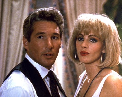 Vivian Ward (Julia Roberts) and Edward Lewis (Richard Gere) in Pretty Woman (1990). Best Movie Couples, Pretty Woman Movie, Film Romance, 90s Couples, Best Romantic Comedies, Woman Movie, 90s Movies, Smosh, Richard Gere