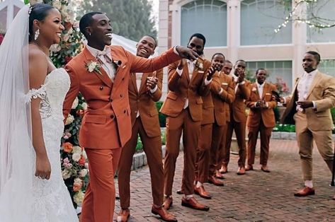 Orange Groomsmen Attire, Groomsmen Attire Brown, Burnt Orange And Brown Wedding, Burnt Orange Groomsmen Attire, Fall Wedding Black People, Black People Weddings, Brown Wedding Themes, Orange Wedding Themes, Wedding Parties Colors