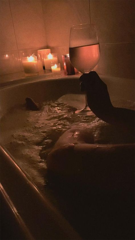 Couple Bathtub Aesthetic, Bath Tub Aesthetic, Romantic Bubble Bath, Romantic Bathtub, Bubble Bath Aesthetic, Couples Bathtub, Bubble Bath Candles, October Moodboard, Bath Couple