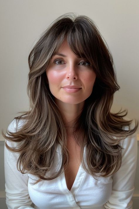 Brunette Fringe, Curtain Bangs Hairstyles, Long Curtain Bangs, Bangs Hairstyles, Different Hair Types, 90s Hairstyles, Fringe Hairstyles, Short Hair Color, Unique Hairstyles