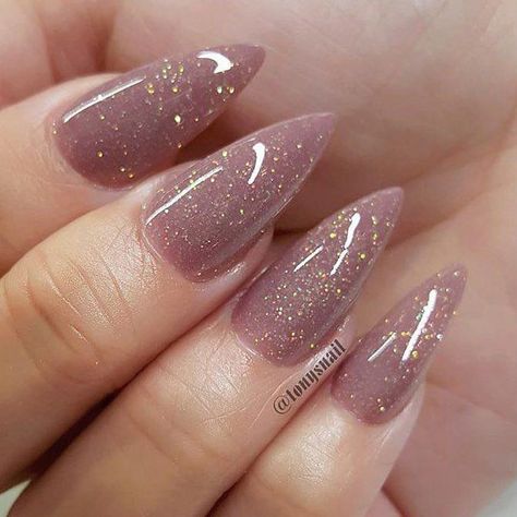 Almond Acrylic, Unghie Nail Art, Stiletto Nail Art, Fall Acrylic Nails, Almond Nails Designs, Almond Acrylic Nails, New Year's Nails, Nail Polishes, Gorgeous Nails