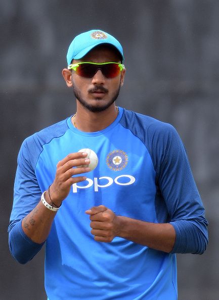 Akshar Patel Birthday, Real Name, Family, Age, Weight, Height, Girlfriend(s), Bio & More Akshar Patel Cricketer, Hindu College, Axar Patel, Facebook Profile Photo, Cricket Player, Virat Kohli Instagram, No Children, Hd Wallpaper Android, Facebook Profile Picture