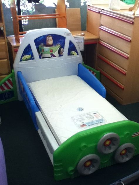 Little Tikes Buzz Lightyear Toddler Bed! $84.99 Buzz Light Year Bedroom Ideas, Buzz Lightyear Bedroom, Buzz Light Year Bedroom, Buzzlight Year Bed, Andys Bedroom Toy Story, Andy’s Room Toy Story, Toy Story Bedroom, Kid Hacks, Little Tikes