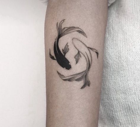 Eucalyptus Tattoos, Willow Tattoos, Betta Fish Tattoo, Tatuaje Studio Ghibli, Chemo Port, Koi Tattoo Design, Pisces Tattoos, Koi Tattoo, Tattoos Geometric