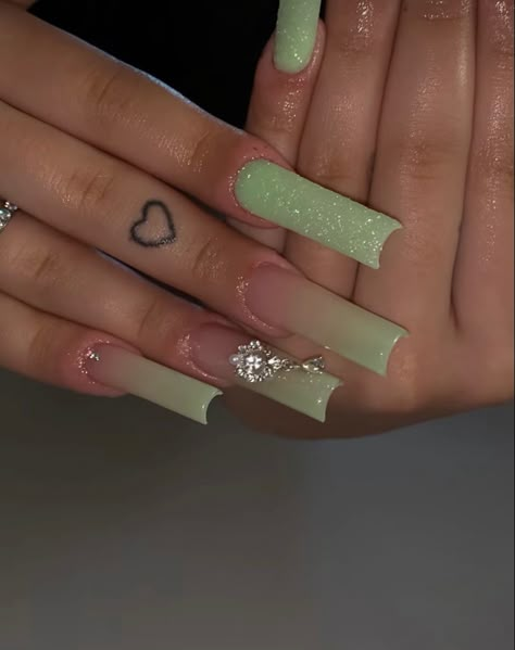 Cute Green Acrylics, Light Green Nail Inspo Acrylic, Light Green Birthday Nails, Princess Tiana Nails Acrylic, March Acrylic Nails Designs, Nails Acrylic Light Green, Princess And The Frog Nails Acrylic, Green Nails Medium, Cute Green Acrylic Nails