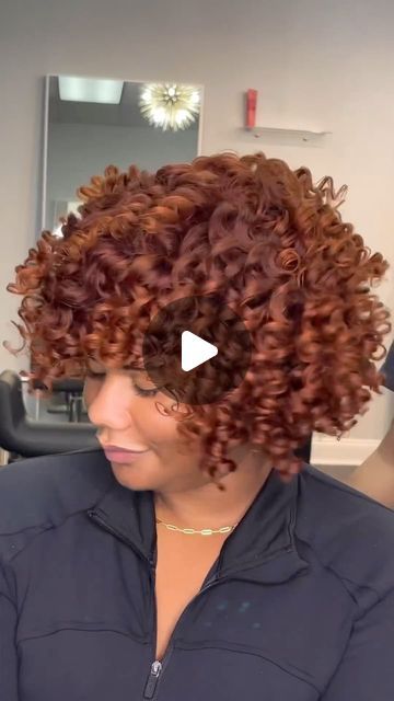 VoiceOfHair ®️ on Instagram: "Bouncy curls and vibrant color🔥⁣🙌🏾⁣ ⁣⁣ Gorgeous flexi rod set and color by @iamdejchanel 😍 These curls are so shiny and healthy looking 👏🏾 This is the perfect style to limit heat on your natural hair❤️⁣⁣ ⁣⁣ Would you rock it? ✨⁣#voiceofhair ⁣⁣ ⁣⁣ #detroithairstylist  #permrodset  #rollerset #heatlesscurls #naturalhairstyles #naturalhairideas #gingerhair #schwarzkopf" Ginger Roller Set, Middle Part Flexi Rod Set, Voluminous Curls Black Women, Rod Curls On Black Hair, Curly Bouncy Hair, Flex Rod Set On Natural Hair, Flex Rods On Natural Hair Medium, Natural Roller Set Hairstyles, Rodset Curls On Natural Hair