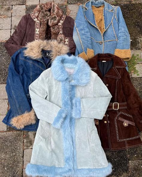 𝐝𝐨𝐭𝐭𝐢𝐞 on Instagram: "❄️ it’s cold outside, and you can only choose one ❄️ . . . Which one are you picking? . . . 90s does 70s coats coming to depop soon, 🍄Username prettyinvtg 🍄 . . . #depop #pinterest #70sfashion #90s #furcoats #pinterestinspo #y2kfashion #depopseller #poshmark #ebayseller #groovyfashion #outfitinspo #winterfashion" 90s Winter Coat, 90s Does 70s, Thrift Manifest, 70s Coat, Groovy Fashion, Grass Fields, 70’s Fashion, 2023 Vision, Fall Fits