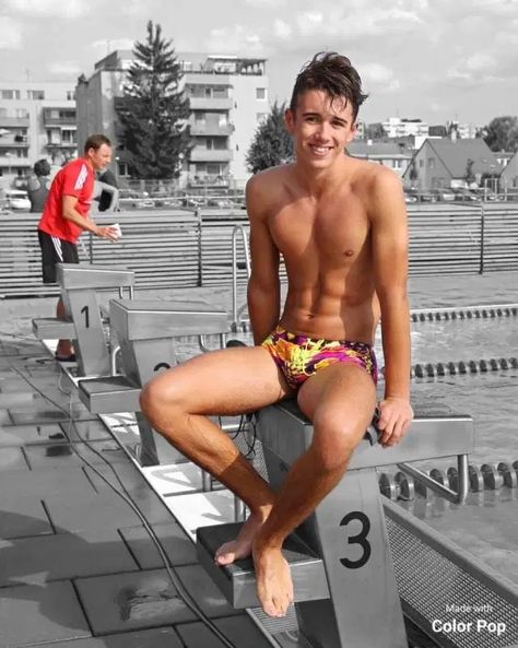 Hot Dudes – 11 March 2020 | Hot Guys Soccer Guys Hot Football Players, Hot Nerdy Guy, Male Body Reference Models, Swimmers Body Male, Hot Actors Men, Emo Teen Boy, Surfer Guy Style, Cute White Boys Age 13, Beach Boy Aesthetic