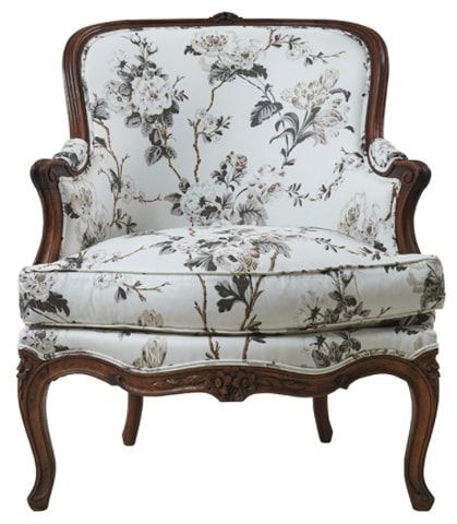 Bergere Chair with floral pattern #interiordesign #interiordesignideas #interiordecor #interiordecorideas #homedesign #homedesignideas #interiorinspiration Veere Grenney, Bergere Armchair, Chair Redo, Chintz Fabric, Bergere Chair, Schumacher Fabric, Granny Chic, A Wallpaper, Antique Chairs