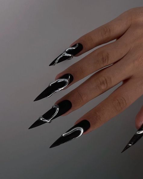 Stilleto Nails Designs, Black Stiletto Nails, Punk Nails, Long Nail Designs, Goth Nails, Edgy Nails, Colorful Nails, Minimal Nails, Stiletto Nails Designs