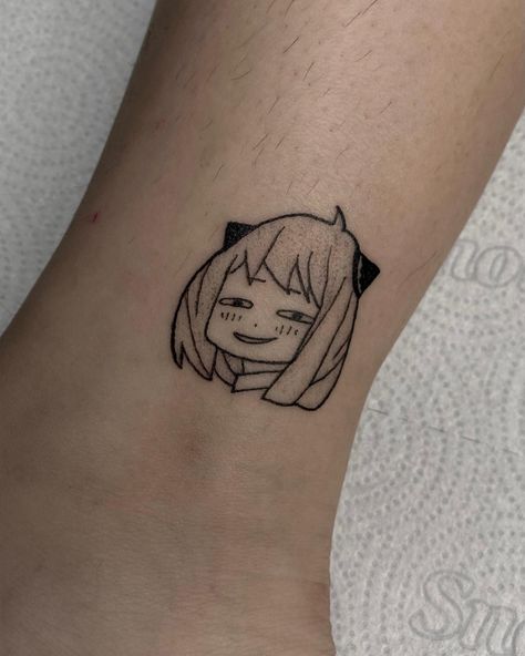 #instagram #tattoo #tatuagem #anya #spyxfamily #anime #animetattoo Spyxfamily Tattoo, Anya Tattoo Anime, Anime Small Tattoo Ideas, Simple Anime Tattoo Ideas, Spy X Family Tattoo, Anya Tattoo, Cute Anime Tattoos, Simple Anime Tattoos, Small Anime Tattoos Ideas