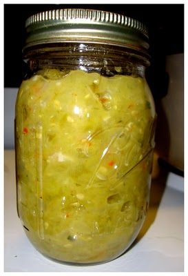 Green Tomato Relish Recipe, Green Tomato Salsa Verde, Tomato Relish Recipe, Canning Veggies, Green Tomato Salsa, Green Tomato Relish, Preserving Recipes, Canning Salt, Green Tomato Recipes