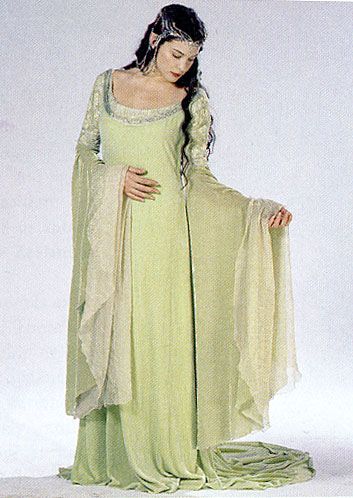 http://japanstuff.hubpages.com/hub/making-a-medieval-wedding-dress  Guys looookkk! It's Arwen! Everyone likes elves. Arwen Coronation, Hobbit Costumes, Arwen Lotr, Arwen Costume, Arwen Dress, Movie Dresses, Gown Sleeves, Coronation Gown, Medieval Wedding Dress