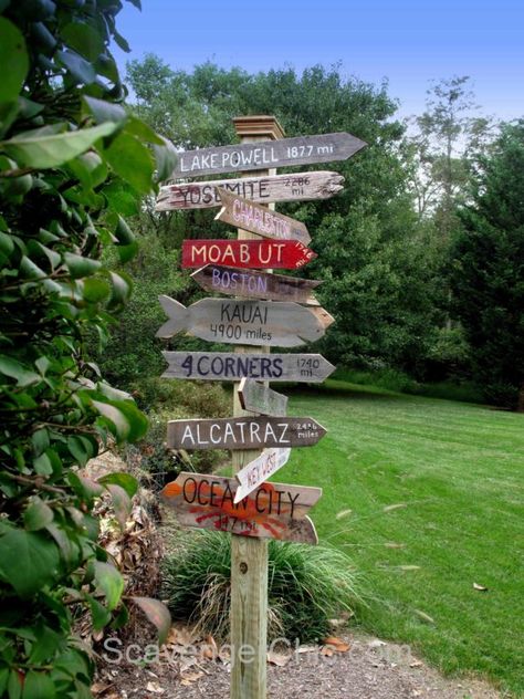 Acorn Cottage, Wooden Sign Posts, Great Vacation Spots, 1001 Pallets, Wooden Signs Diy, Pall Mall, Wood Pallet Signs, Pallet Garden, Pallets Garden