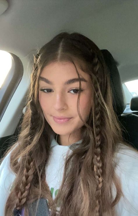 Highschool Hairstyles, Darianka Sanchez, Tate Mcrae Concert, Anna Hair, Concert Hairstyles, Dance Hairstyles, Tate Mcrae, Peinados Fáciles Para Cabello Corto, Hair Stylies