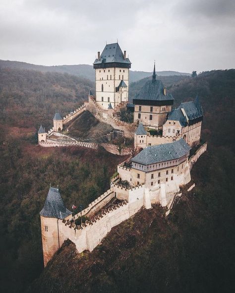 Perched high atop a hill overlooking the Berouka River, Karlštejn Castle is one of Europe’s most beautiful castles. This tour takes you inside the castle, where the footfalls of kings still resonate across airy, high-ceilinged rooms. #mobicastle #instatravel #history #world #europe #europetravel #traveleurope #zamki #castillo #burg #czechrepublick #czechtraveler #czechtravel Gothic Castle, Castles In Ireland, Castle Mansion, European Castles, Castle House, Chateau France, Beautiful Castles, A Castle, A Hill