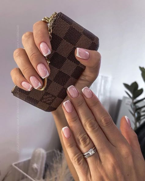 Nail Court, Straight Nails, Nails Design For Summer, Short French Nails, Short Coffin Nails Designs, Summer Nail Colors, French Manicure Nails, Short Coffin Nails, Summer Nails Colors