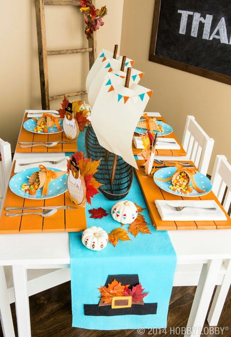 Thanksgiving Kids Table Decorations, Thanksgiving Dec, Thanksgiving Crafts Decorations, Thanksgiving Decorations Outdoor, Thanksgiving Kids Table, Thanksgiving Dinner Table, Thanksgiving Decorations Diy, Diy Thanksgiving, Thanksgiving Diy