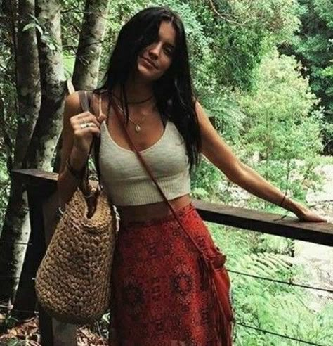 Earth Tone Boho Outfits, Free Spirit Outfit Aesthetic, Nomad Aesthetic Fashion, Earthy Outfits Aesthetic Summer, Venus In Taurus Aesthetic Outfit, Taurus Venus Style Aesthetic, Earth Tone Summer Outfits, Earthy Girl Aesthetic Outfits, Venus In Taurus Style