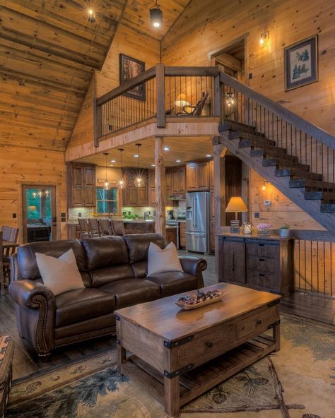 Barndominium Log Cabin, Cabin Home Living Room, Real Log Cabin Interior, Log Cabin House Interior, Log Cabin Homes Interior Living Room, Cabin House Interior, Cabin Living Room Ideas, Log Cabin Living Room Ideas, Cabin Family Room