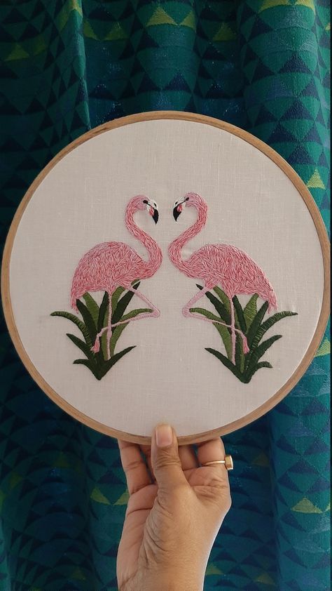 HazelCraftsStore - Etsy Turkey Bird Hand Embroidery, Elephant Garland, Flamingo Embroidery, Romantic Embroidery, Embroidery Stitches Beginner, Simple Hand Embroidery Patterns, Embroidery Online, Bee Creative, Bee Embroidery