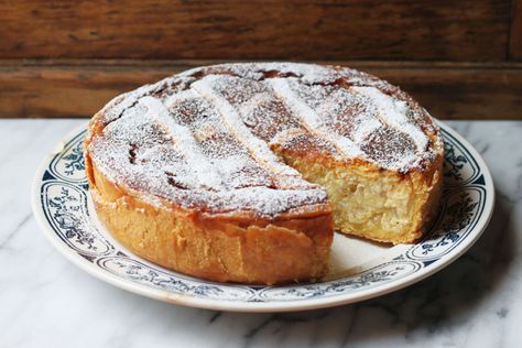 Pastiera ricotta cake for Easter: http://food52.com/blog/10151-pastiera-napoletana-neapolitan-wheatberry-and-ricotta-easter-cake #Food52 Ricotta Pie, Easter Pie, Easter Cake Recipes, Italian Easter, Ricotta Cake, Easter Dinner Recipes, Wheat Berries, Easter Dinner, Specialty Foods